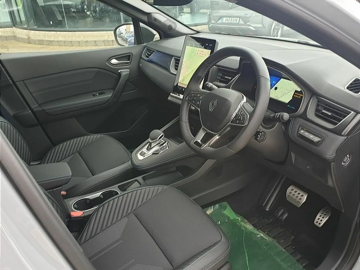 Renault Symbioz E-Tech HEV 145 Techno Esprit Alpin - Image 3