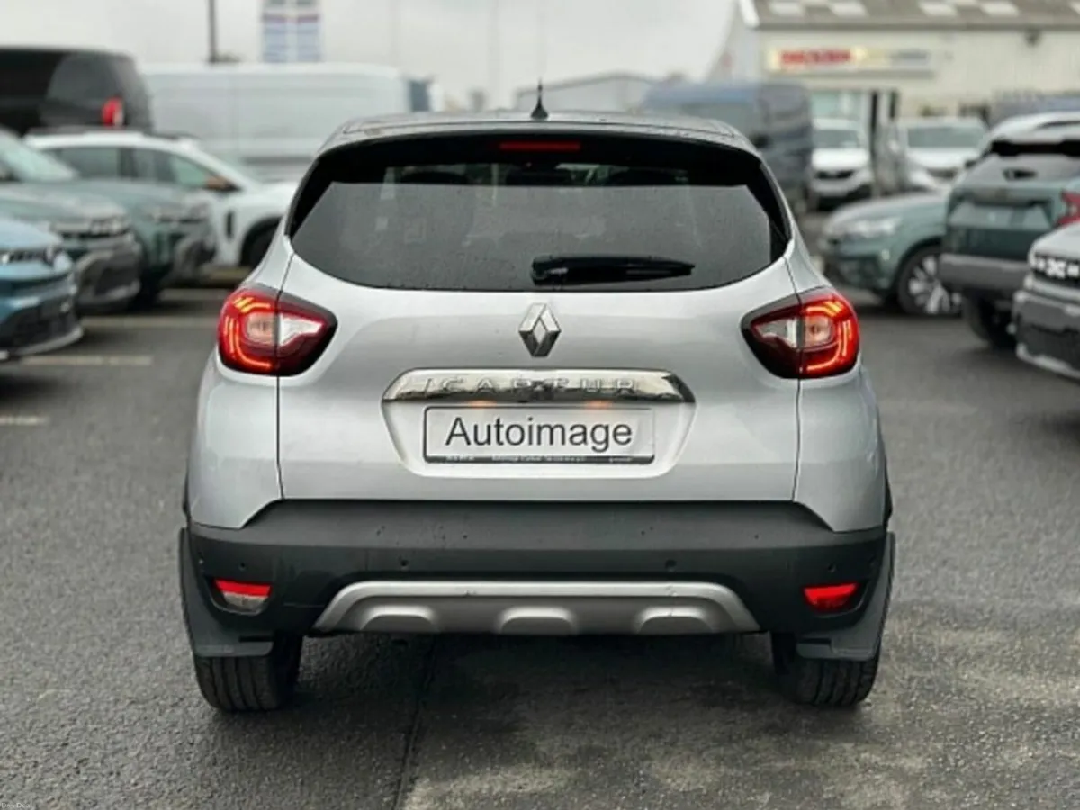 Renault Captur 1.5 dCi 90 ICONIC - Image 2