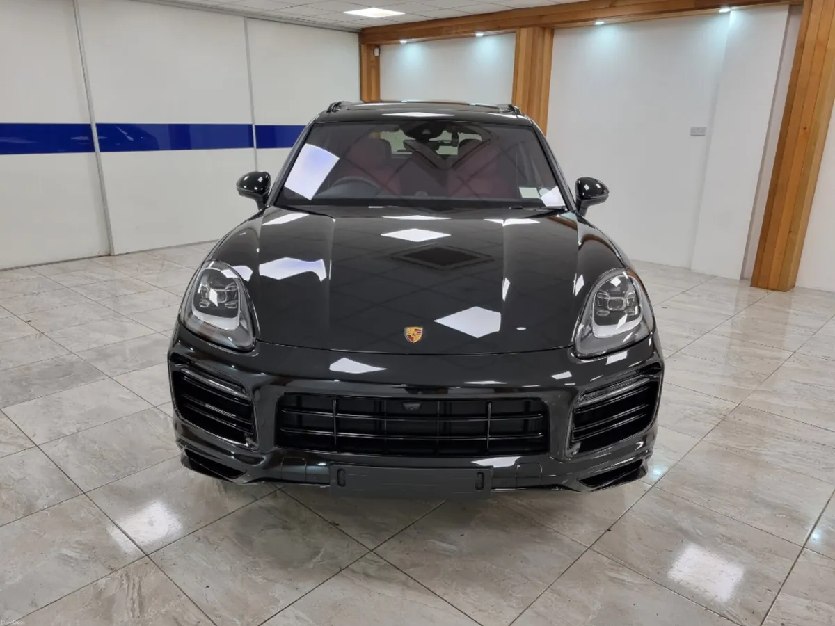 Porsche Cayenne ENORMOUS SPEC - Image 6