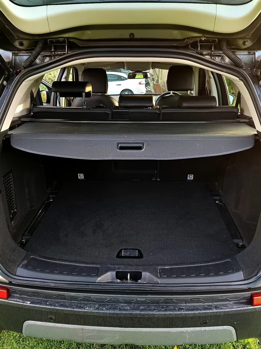 Land Rover Discovery Sport 2017 nct 2/27 tax 6/26 - Image 4