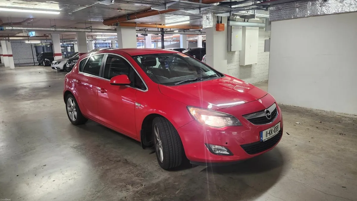 Opel Astra 2011 – 1.3 CDTI Diesel - Image 1