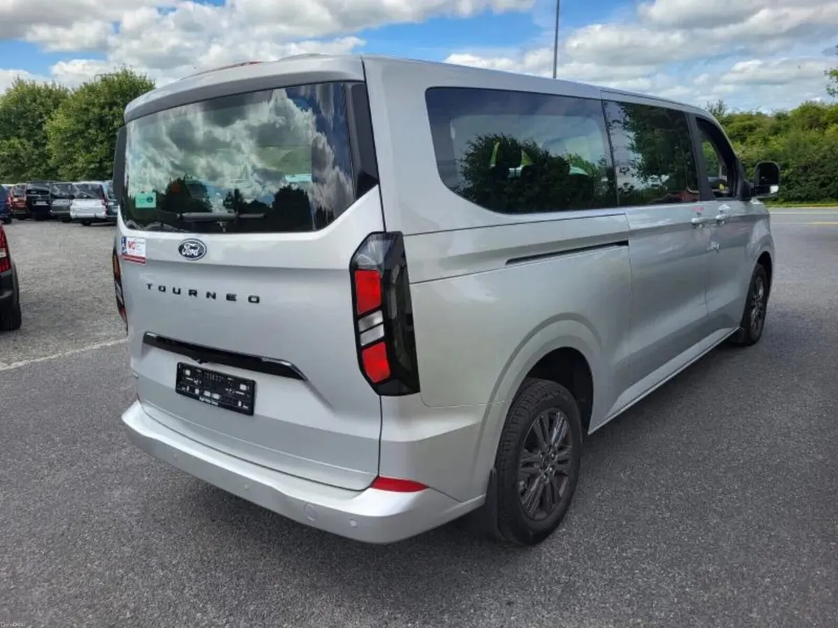 Wheelchair Accessible Ford Custom Taxi - Image 6