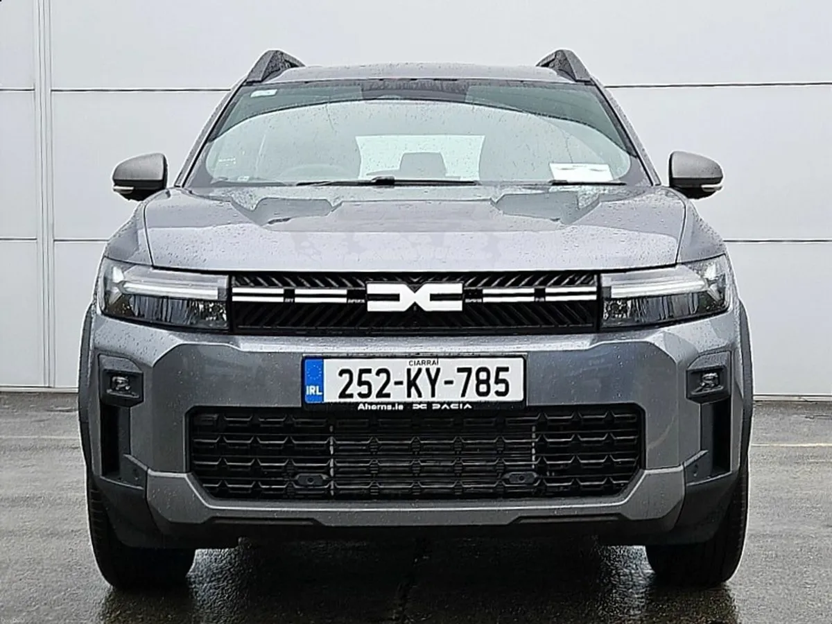 Dacia Bigster 1.8 L HEV 155 PS Expression - Image 2