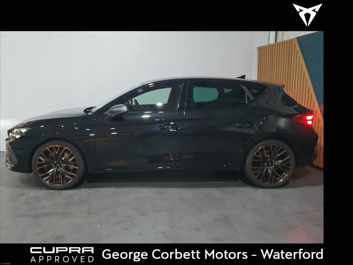 Cupra Leon VZ 2.0TSI 300bhp Demo Sale Low Rate Fin - Image 4