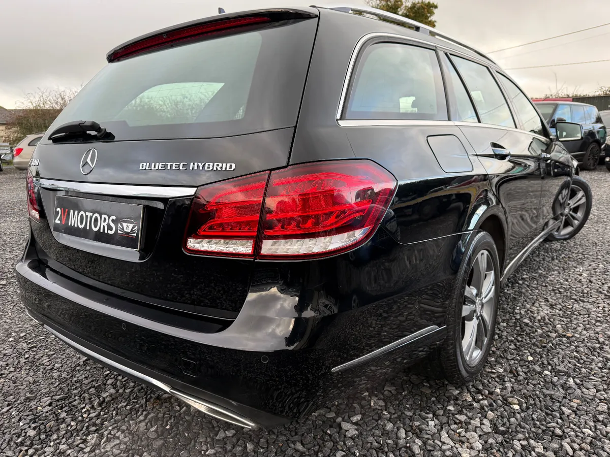 🔵 Mercedes  E-Class E300 BLUETEC HYBRID AUTO - Image 5