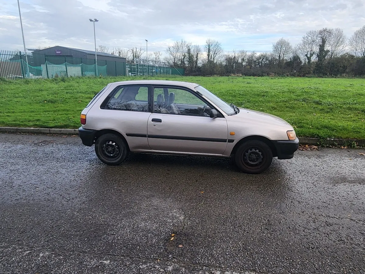 Toyota Starlet - Image 4