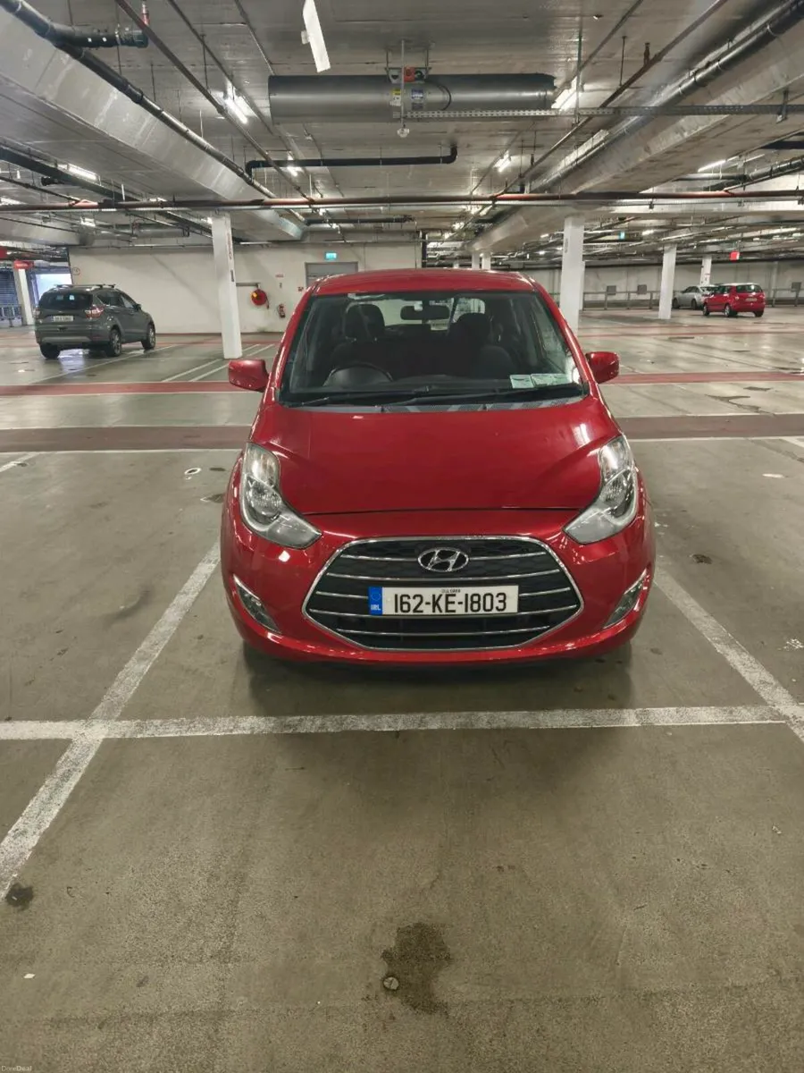 Automatic Hyundai IX 20 Deluxe Tiny mileage 42k - Image 4