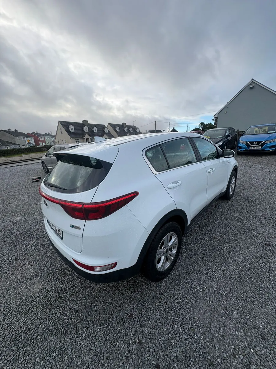 Kia Sportage 2018 - Image 2