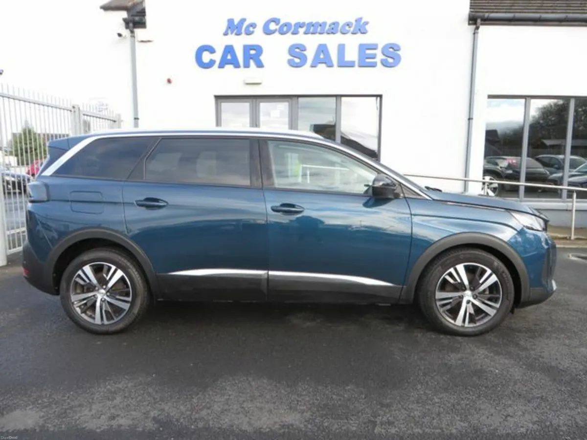 Peugeot 5008 BLUEHDI S/S ALLURE *7 SEATER* - Image 2
