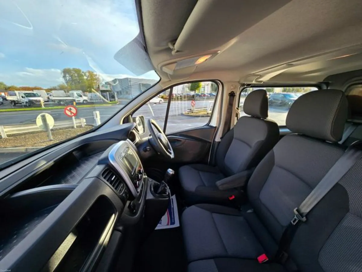 Renault Trafic 6 SEATS LL30 BUSINESS PLUS ENERGY D - Image 2