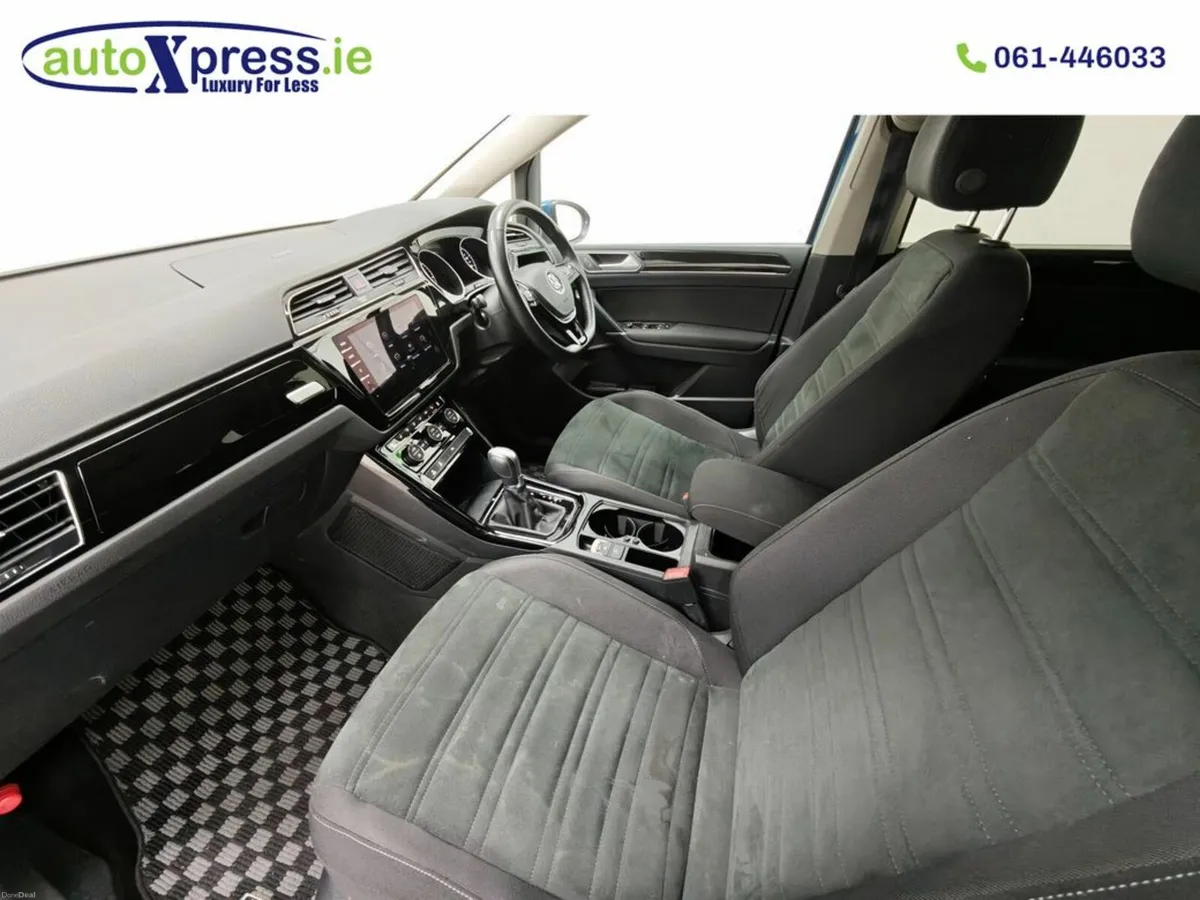 Volkswagen Touran 2.0 TDI HIGH LINE 7 Seater, Auto - Image 2