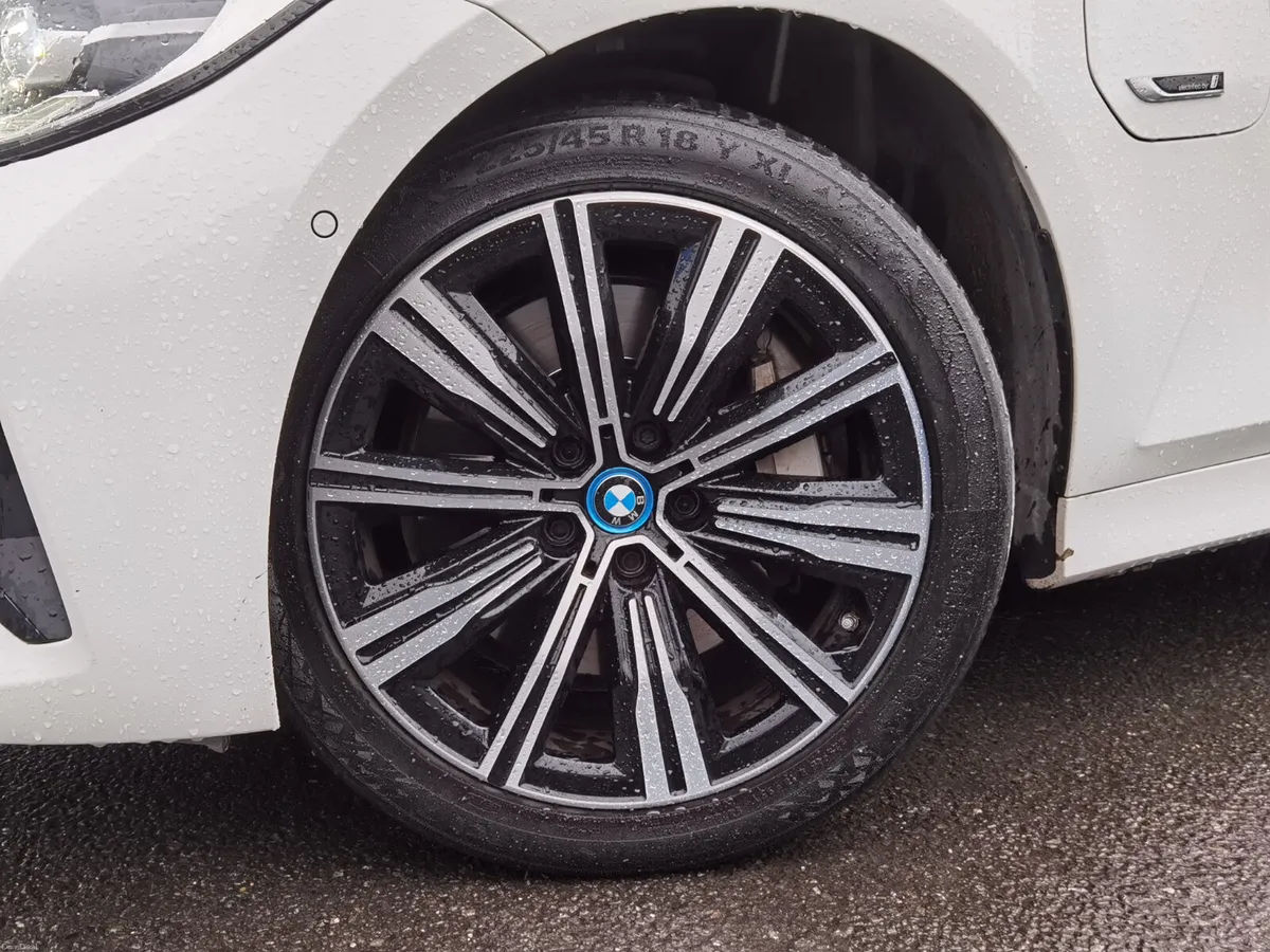 BMW 3 SERIES 330E SE PRO AUTOMATIC PHEV - Image 2