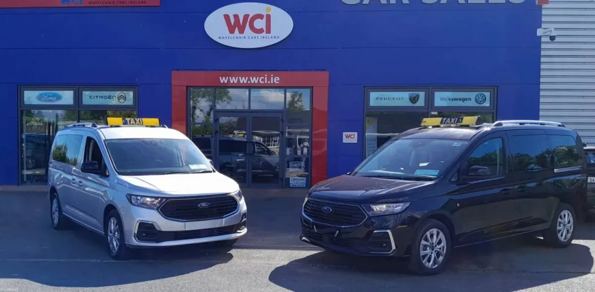 Wheelchair Taxi Spec 7 Seat Ford Tourneo - Image 2