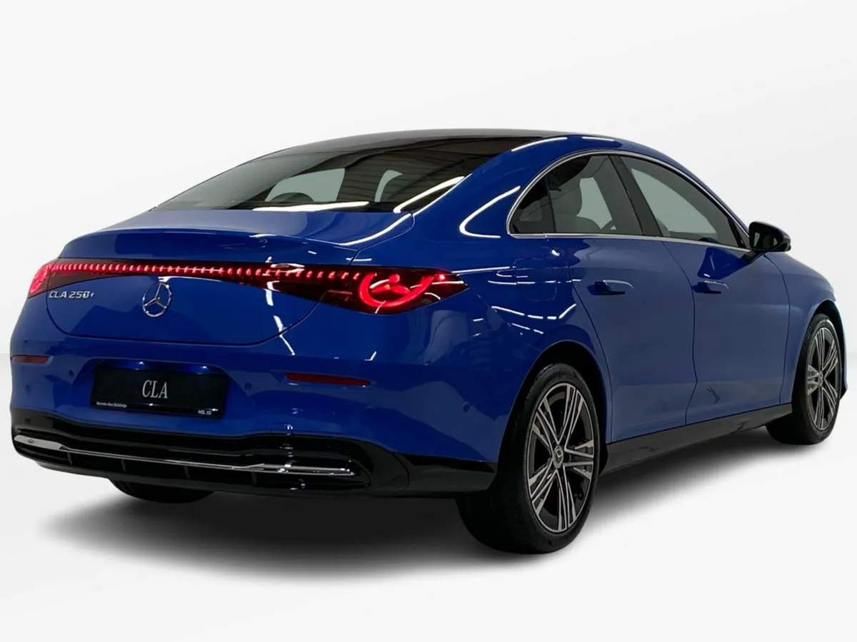 Mercedes-Benz CLA New CLA 200 with EQ Technology - Image 3