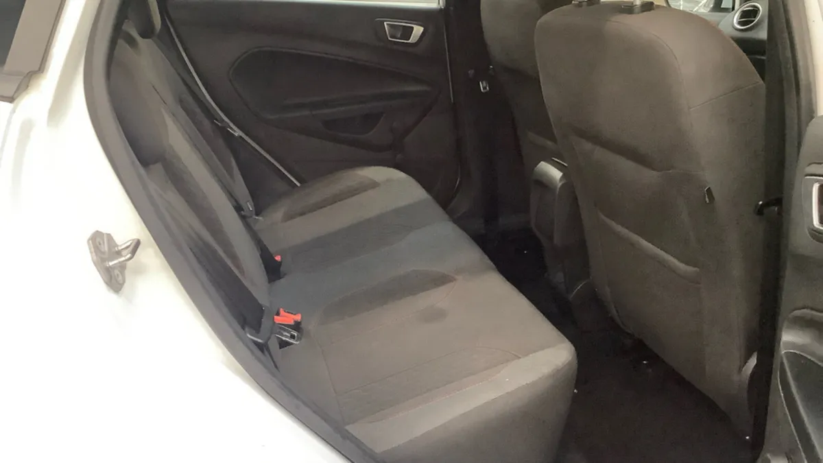 2017 Ford Fiesta ST-LINE 1.0 Petrol - Image 4