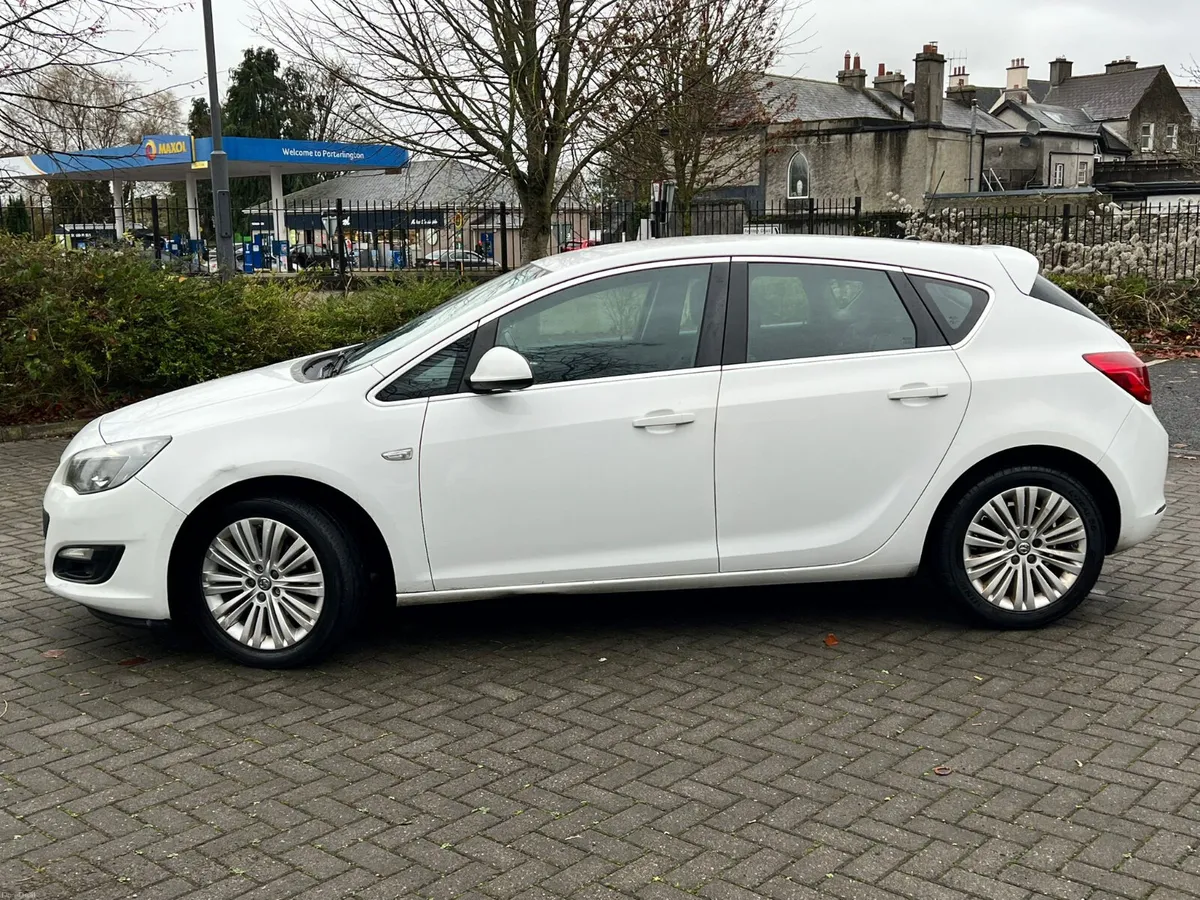 Opel Astra 2015 1.4 Petrol new nct 6/26 tax 7/26 - Image 4