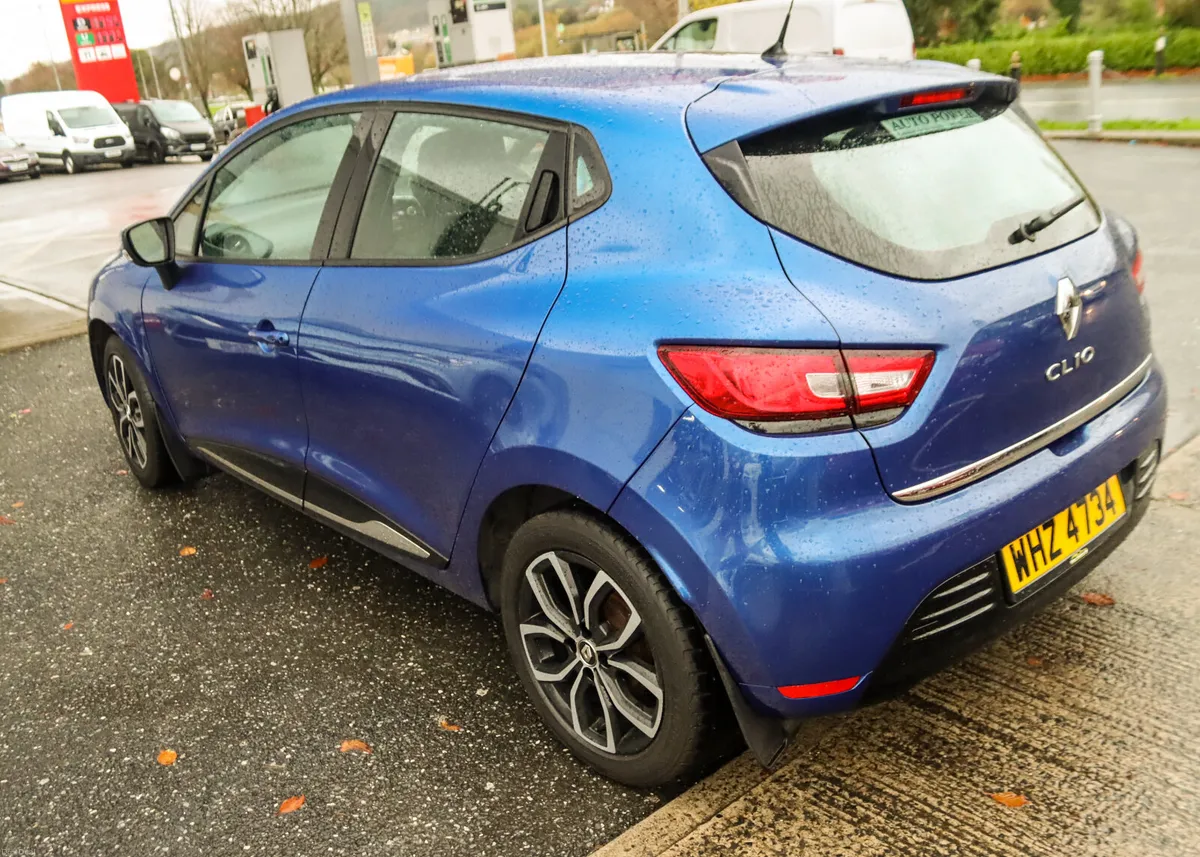 2018 Renault Clio 1.0 Play TCE 5-dr Petrol - Image 5