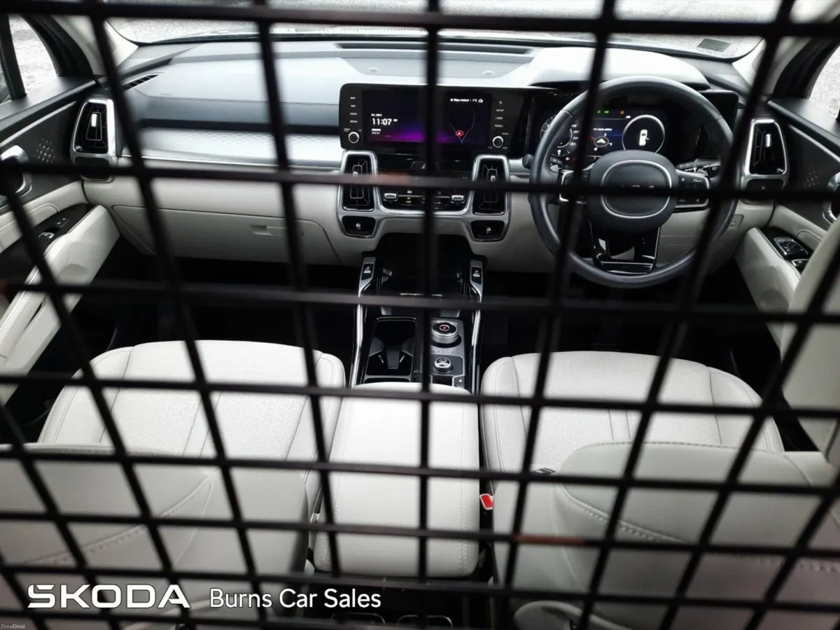 Kia Sorento SORENTO K3 5 DR AUTO COMMERCIAL - Image 3