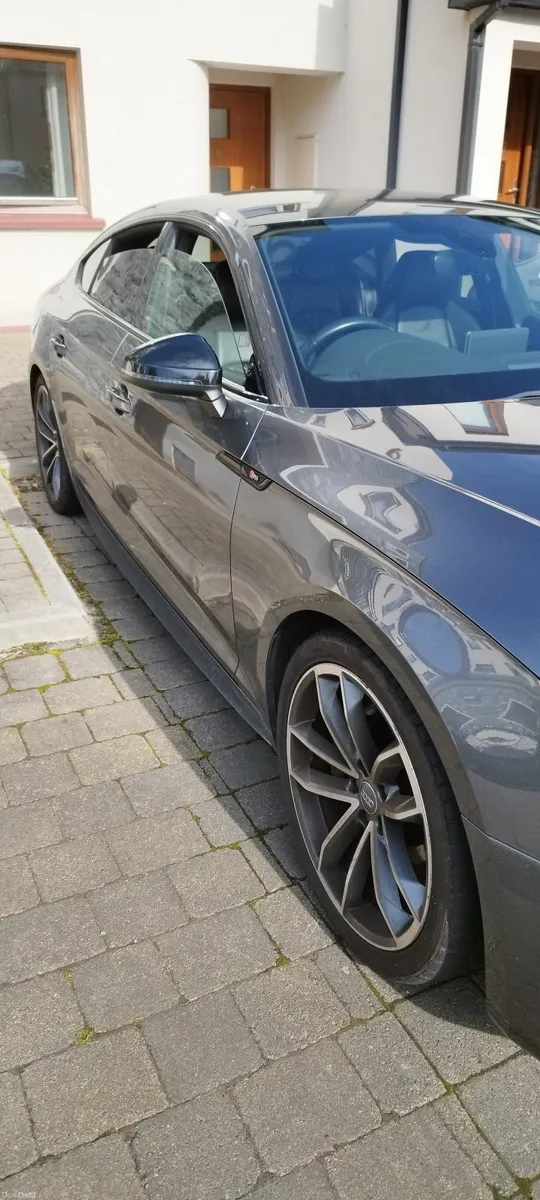 Audi S5 - Image 2