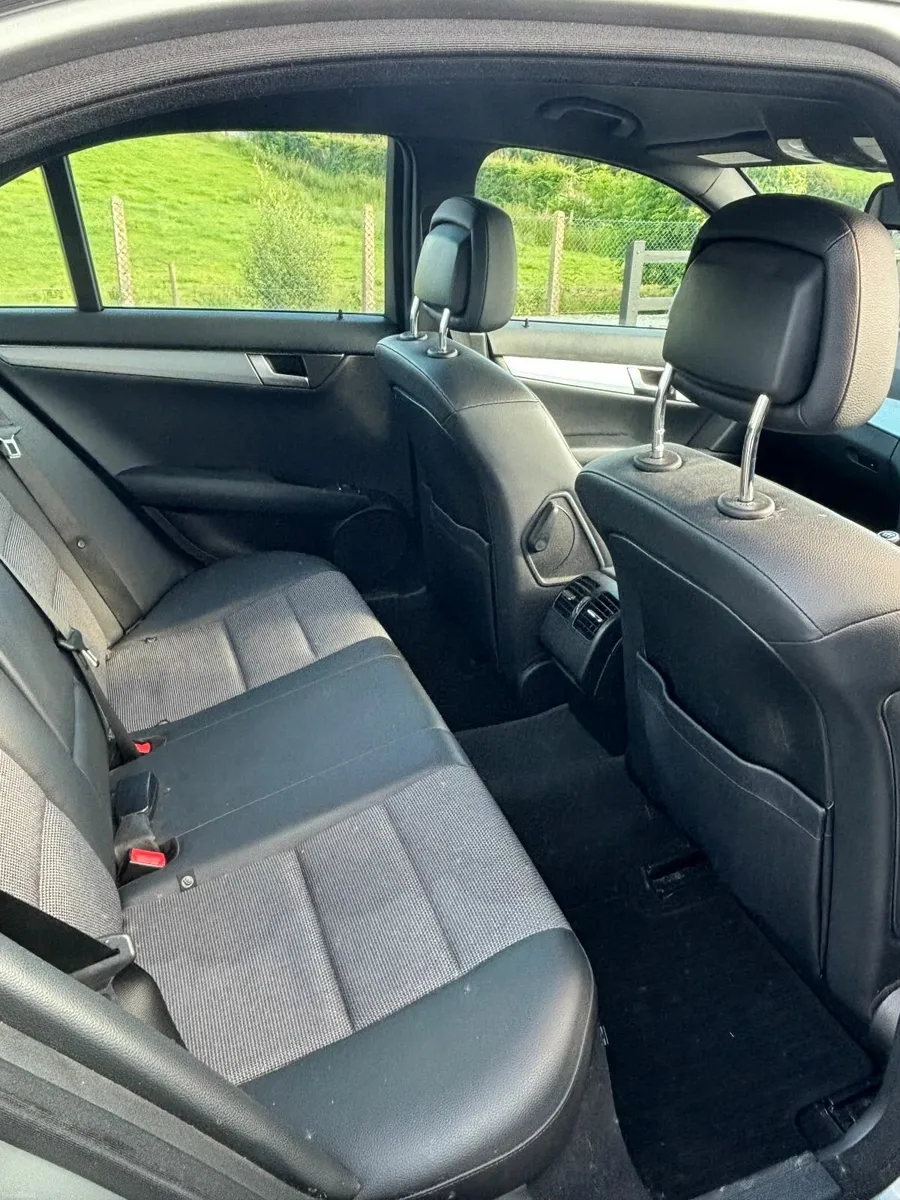 Mercedes-Benz C-Class 2013 - Image 4