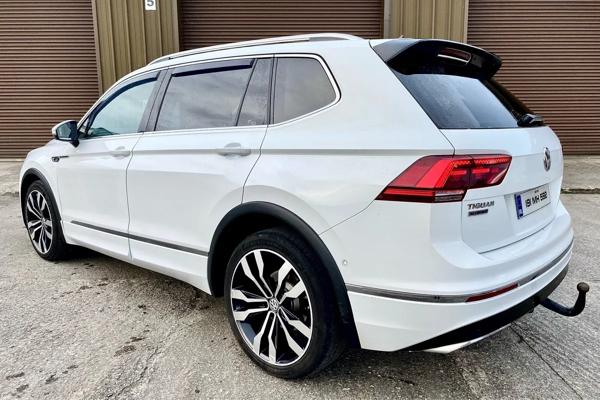 Volkswagen Tiguan Allspace R-Line - Image 3