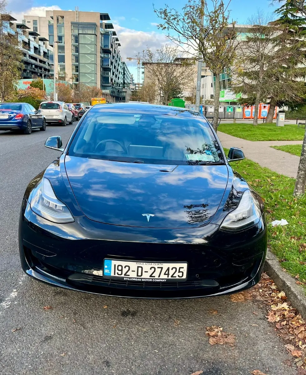 Tesla Model 3 2019 - Image 3