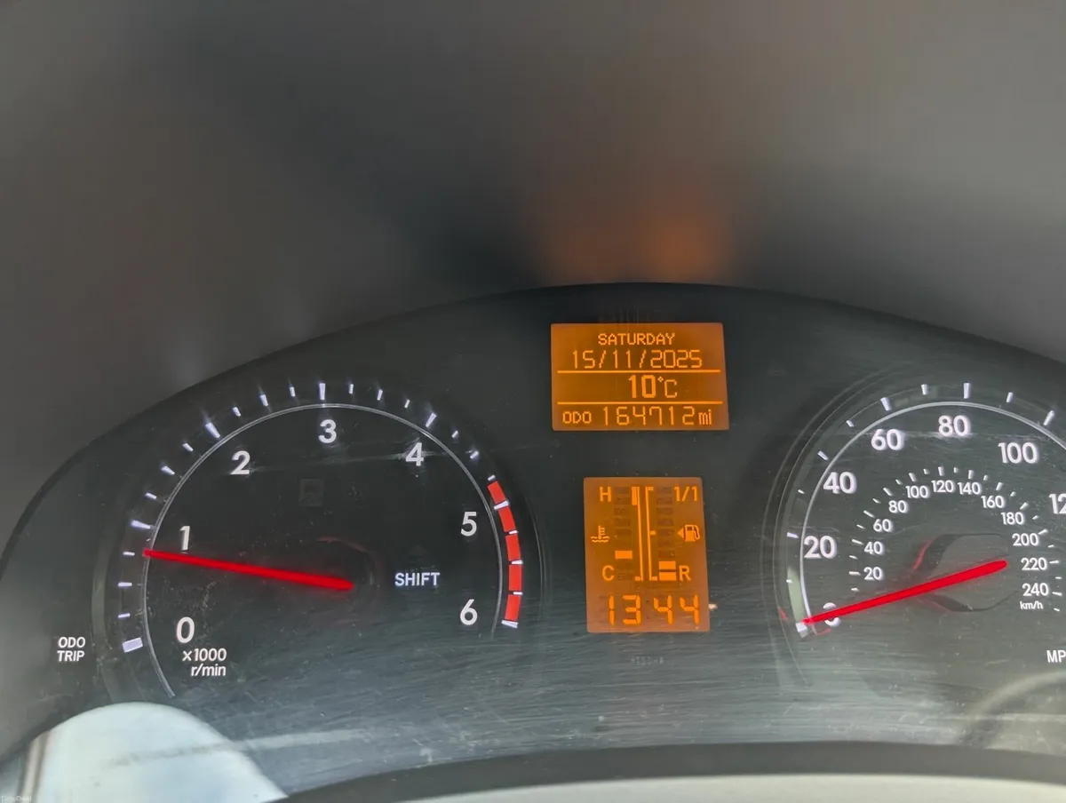 Toyota Avensis 2012 TR D4D - Image 3