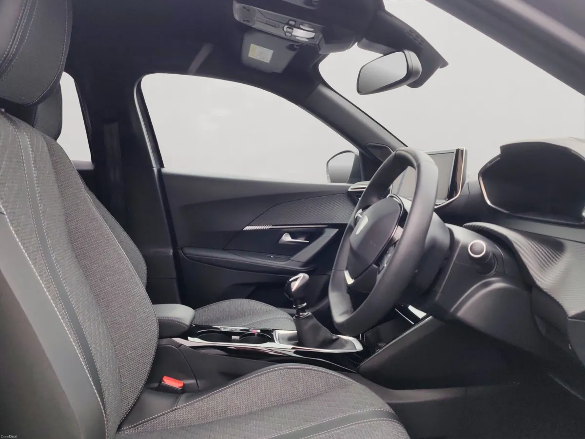 Peugeot 2008 130bhp Allure - Image 4