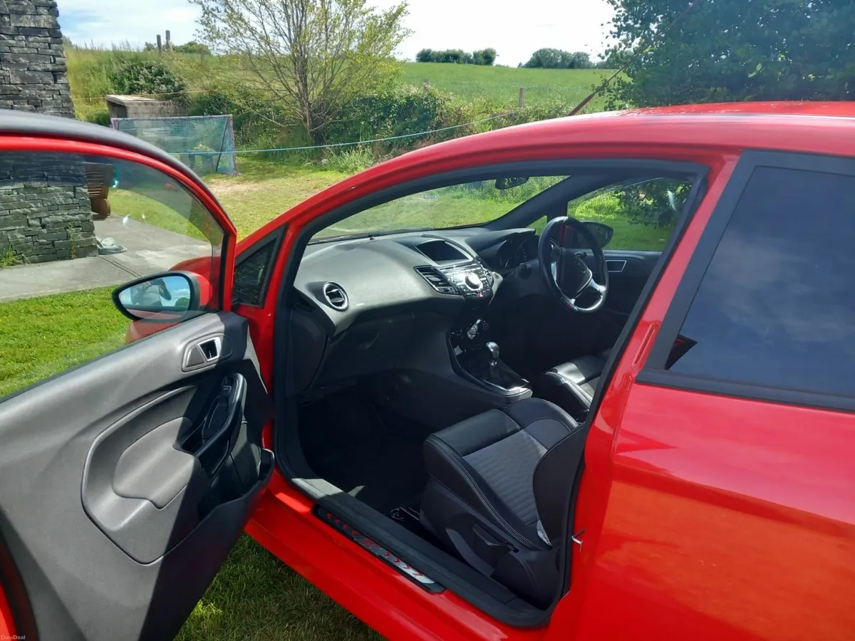 Ford Fiesta 2017 - Image 4