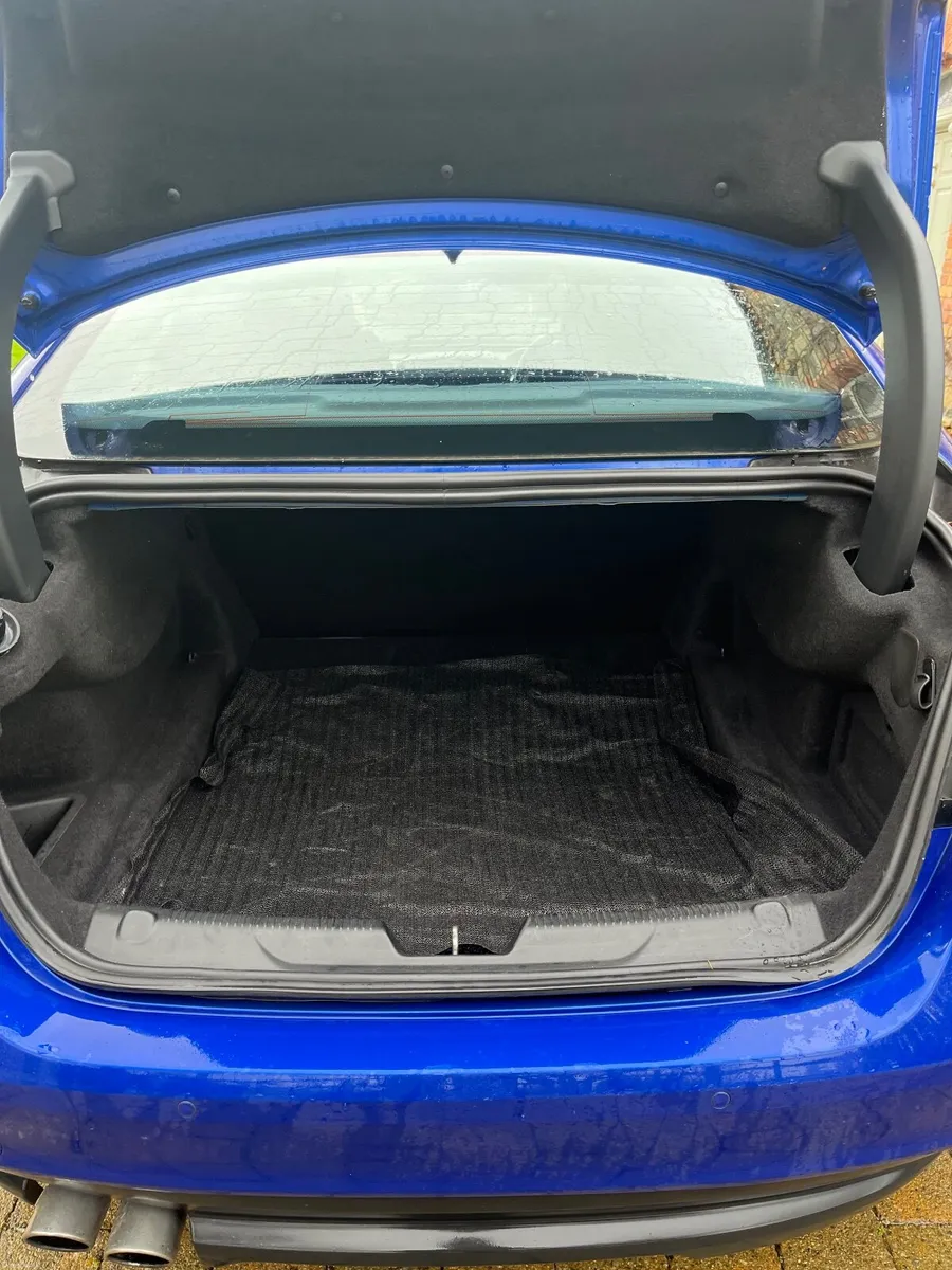 Jaguar XE R-Sport 2018 - Image 3