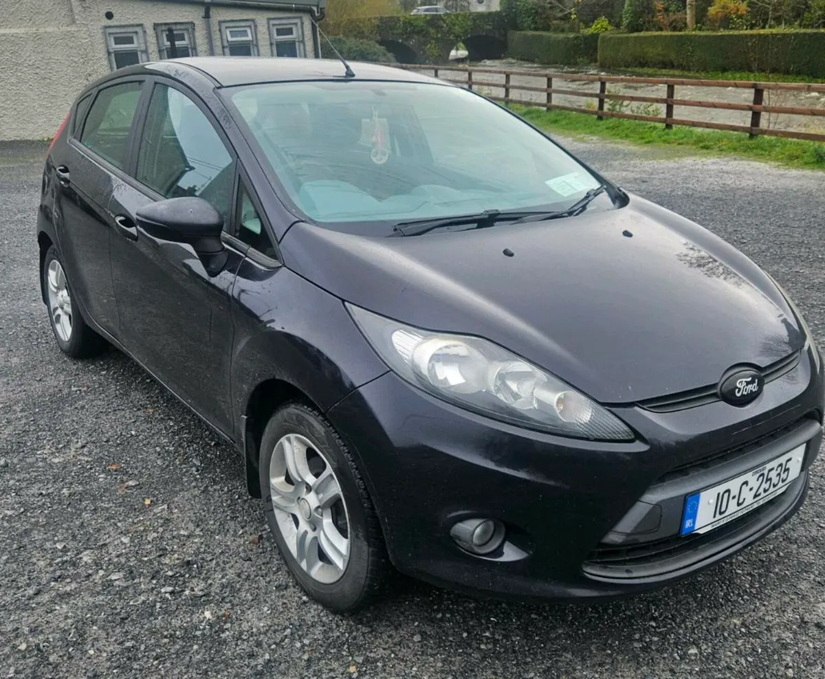 10 FIESTA DIESEL. READ ADD DETAILS. - Image 1