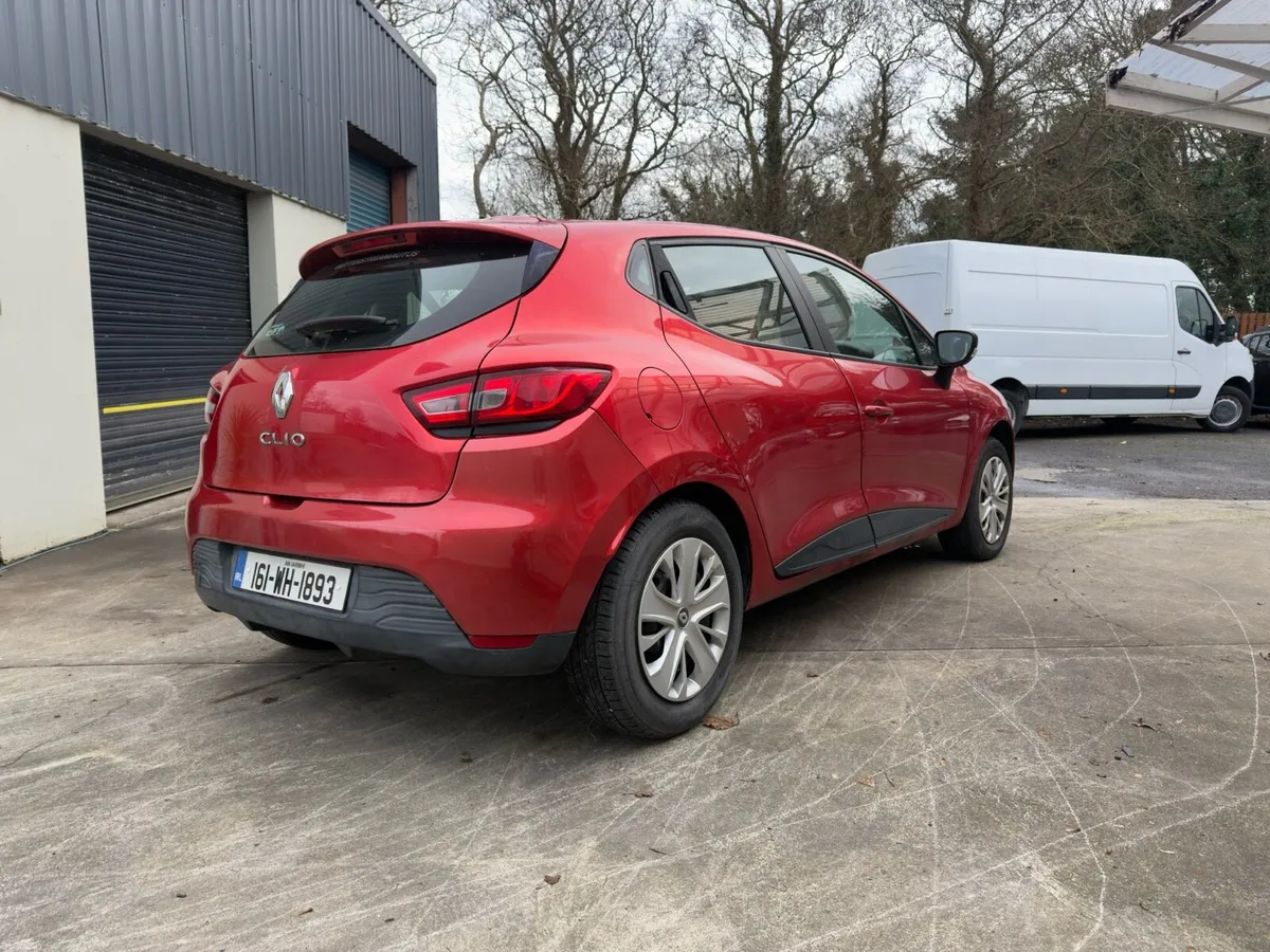 Renault Clio 2016 - Image 2