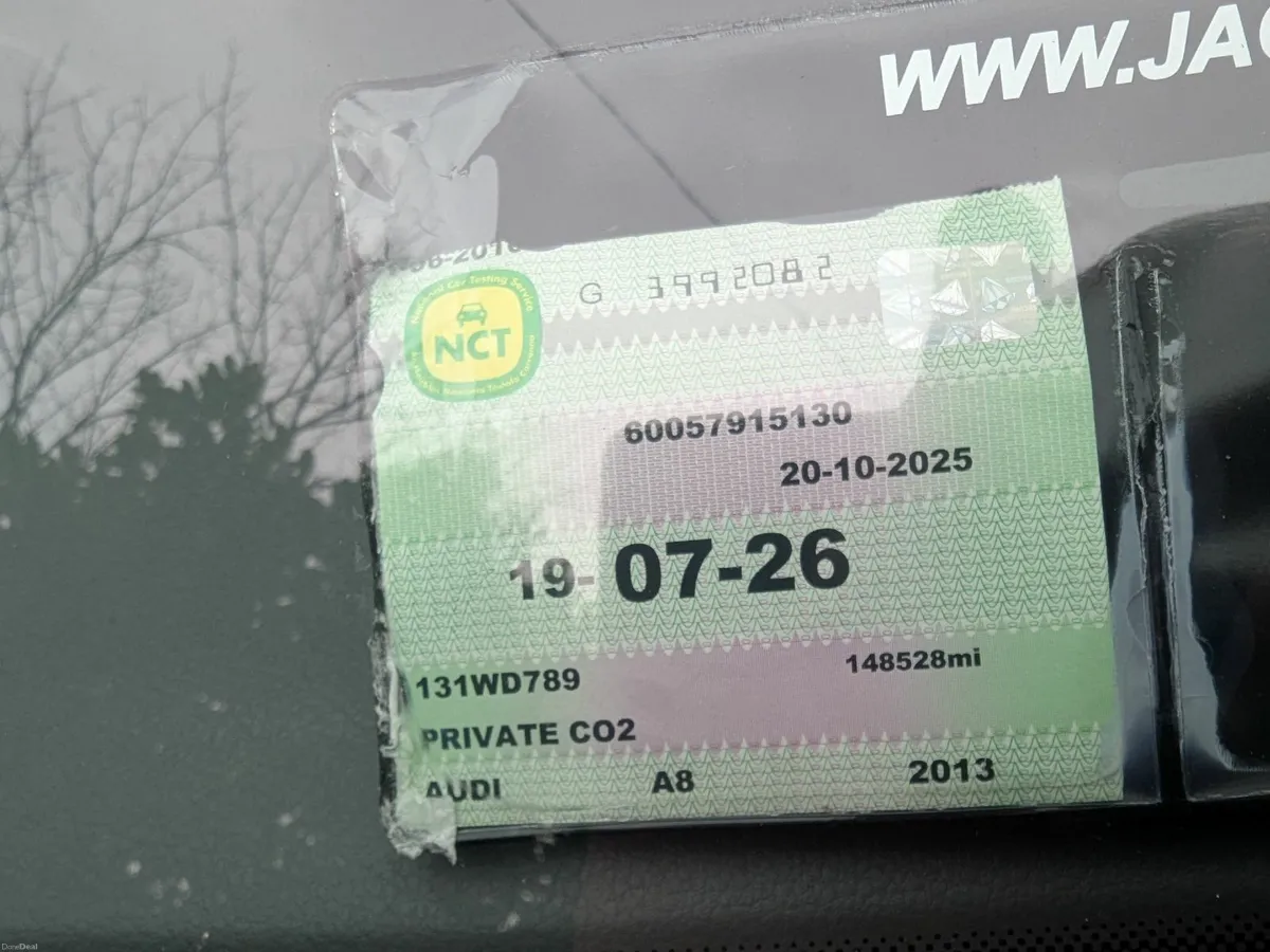 Audi A8 2013 - Image 2