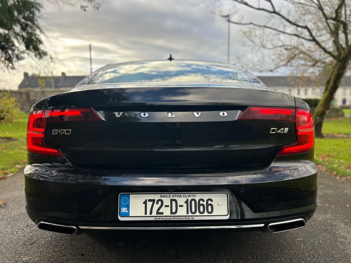 172 VOLVO S90 D4 INSCRIPTION GT AUTO EX TAXI - Image 2