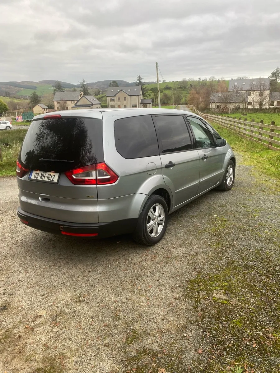 Ford Galaxy - Image 3