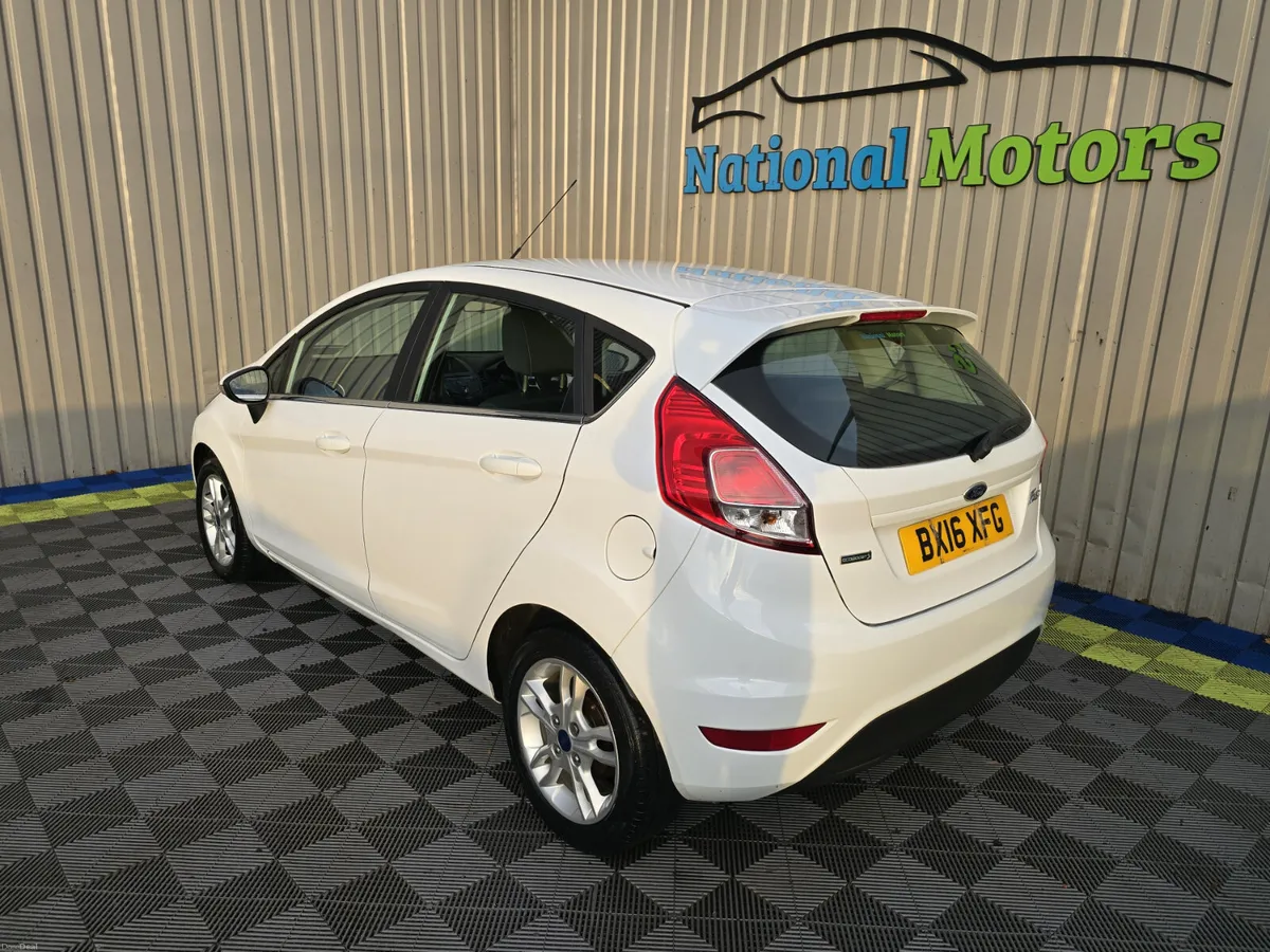 2016 Ford Fiesta 1.0 Petrol ZETEC - Image 5