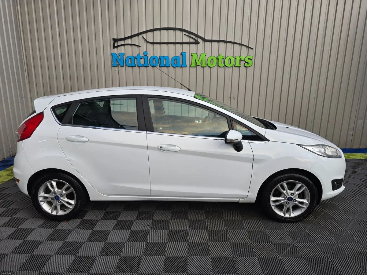 2016 Ford Fiesta 1.0 Petrol ZETEC - Image 2