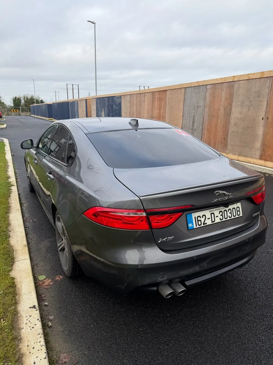 Jaguar XF R-Sport 2016 - Luxury & Sport - Image 3