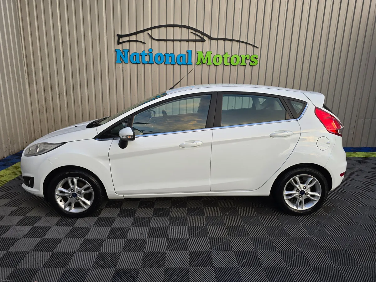 2015 Ford Fiesta 1.0 Petrol Zetec - Image 6