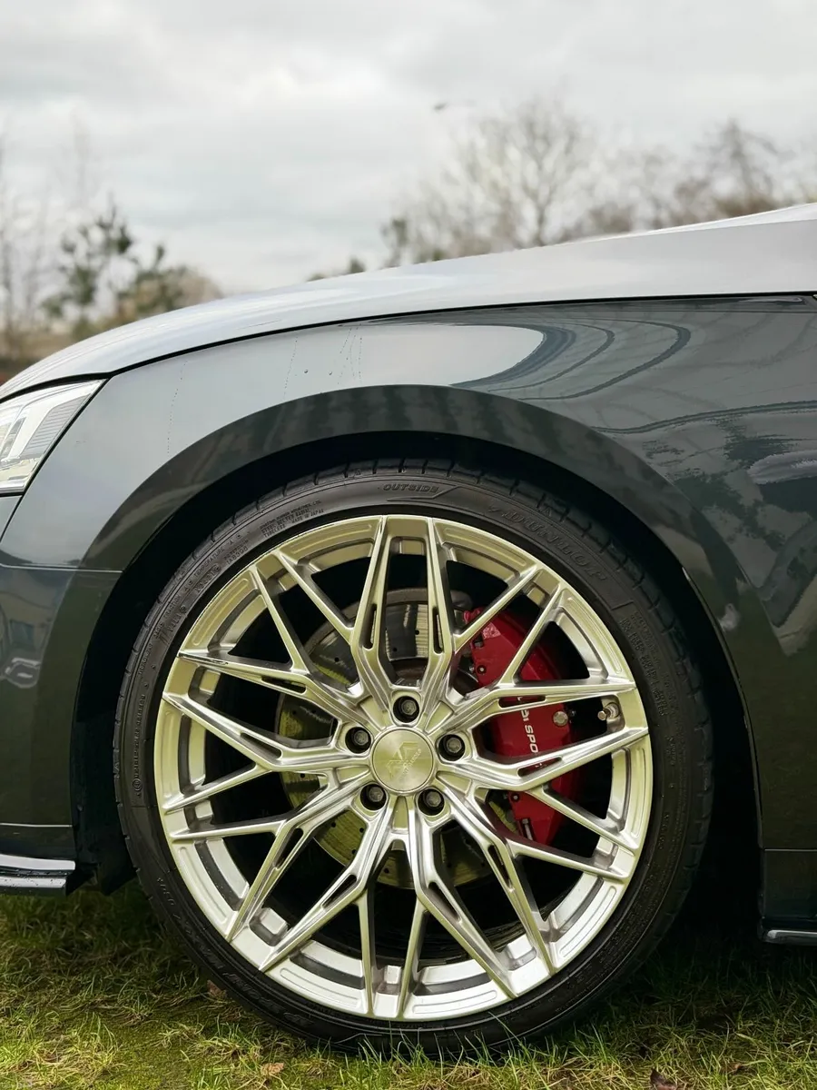 Audi A5 2018 45tfsi Quattro Black Edition - Image 4