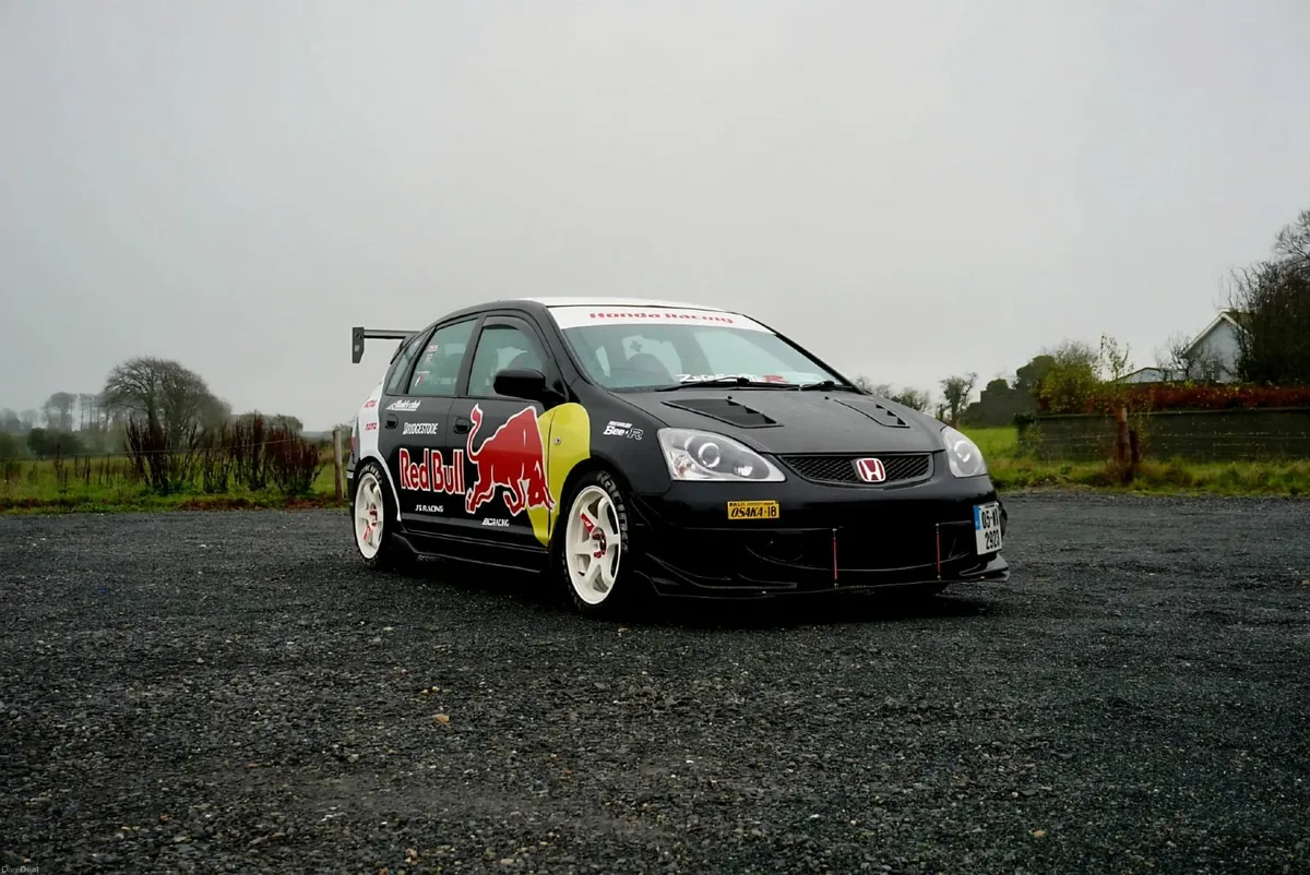 Honda Civic 2005 - Image 1