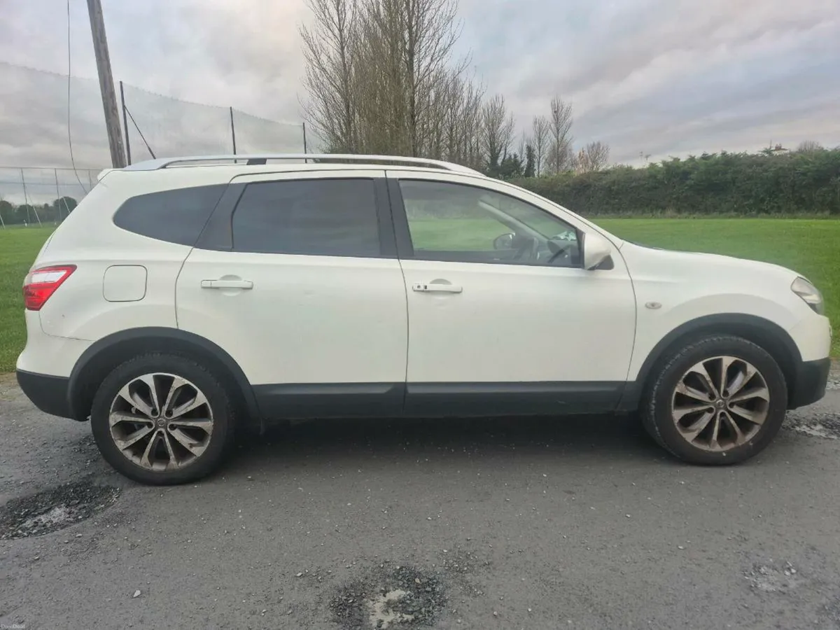 2013 NISSAN QASHQAI +2 - Image 1