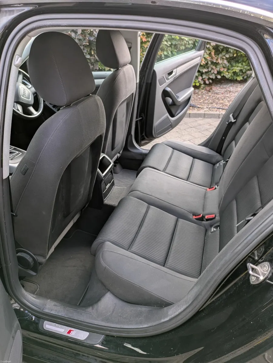 Audi A4 2011 - Image 4