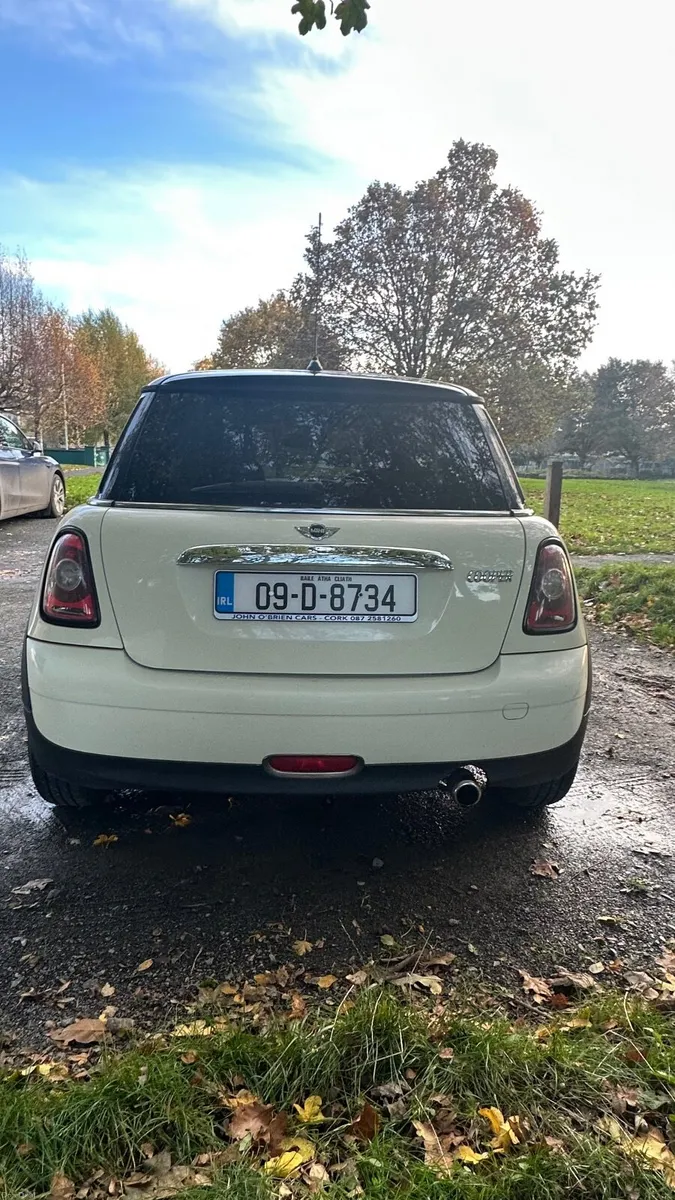 Mini Cooper 2009 - Image 3