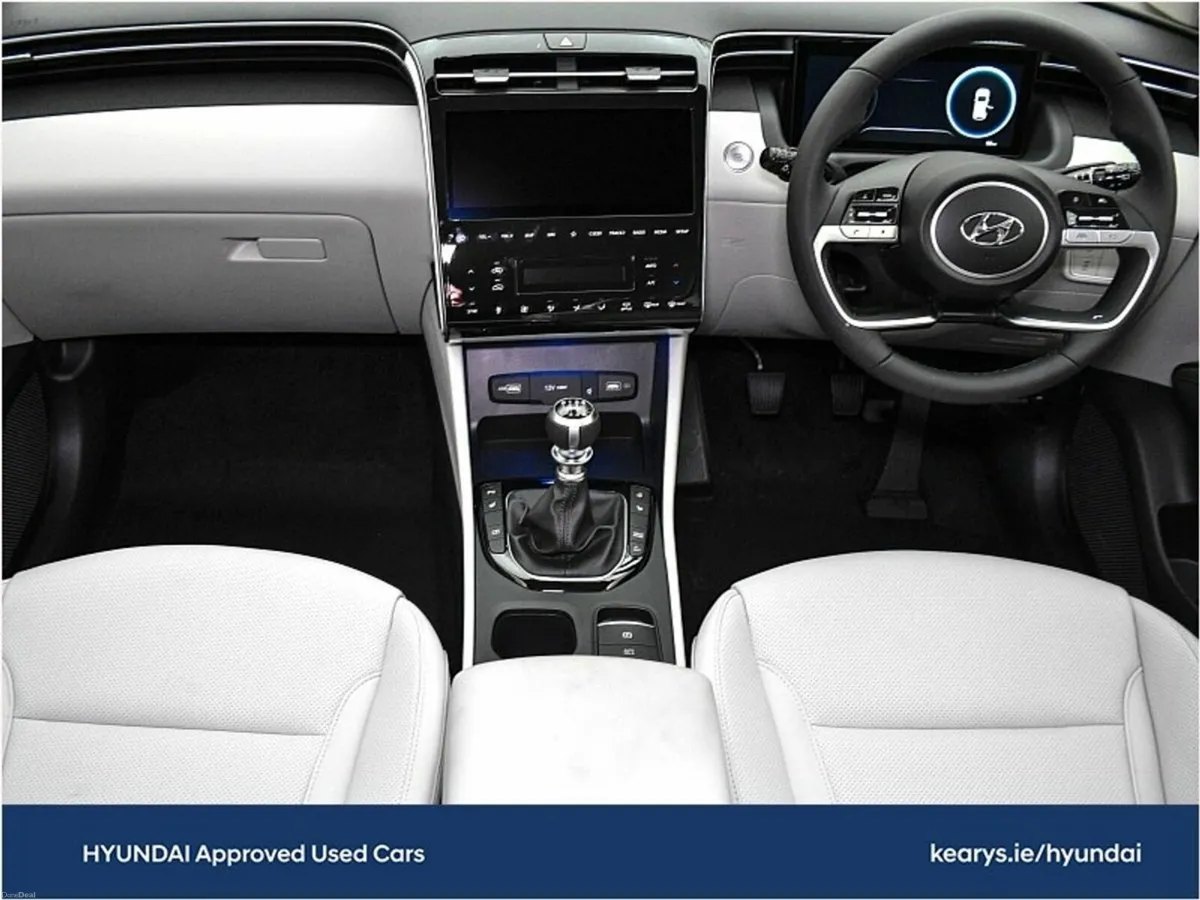 Hyundai Tucson 2WD Executive Plus - Image 4