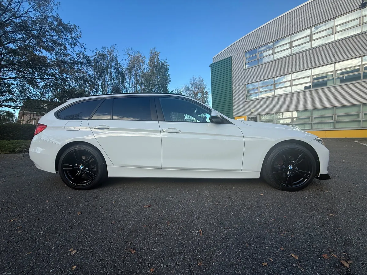 Bmw 320D Touring Automatic - Image 3
