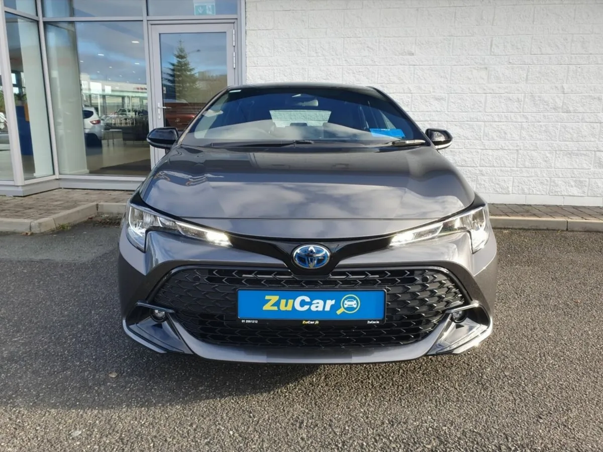 Toyota Corolla 1.8 Hybrid Luna Hatchback - Image 3