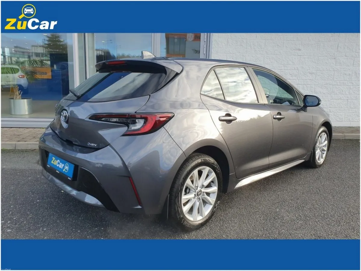 Toyota Corolla 1.8 Hybrid Luna Hatchback - Image 4