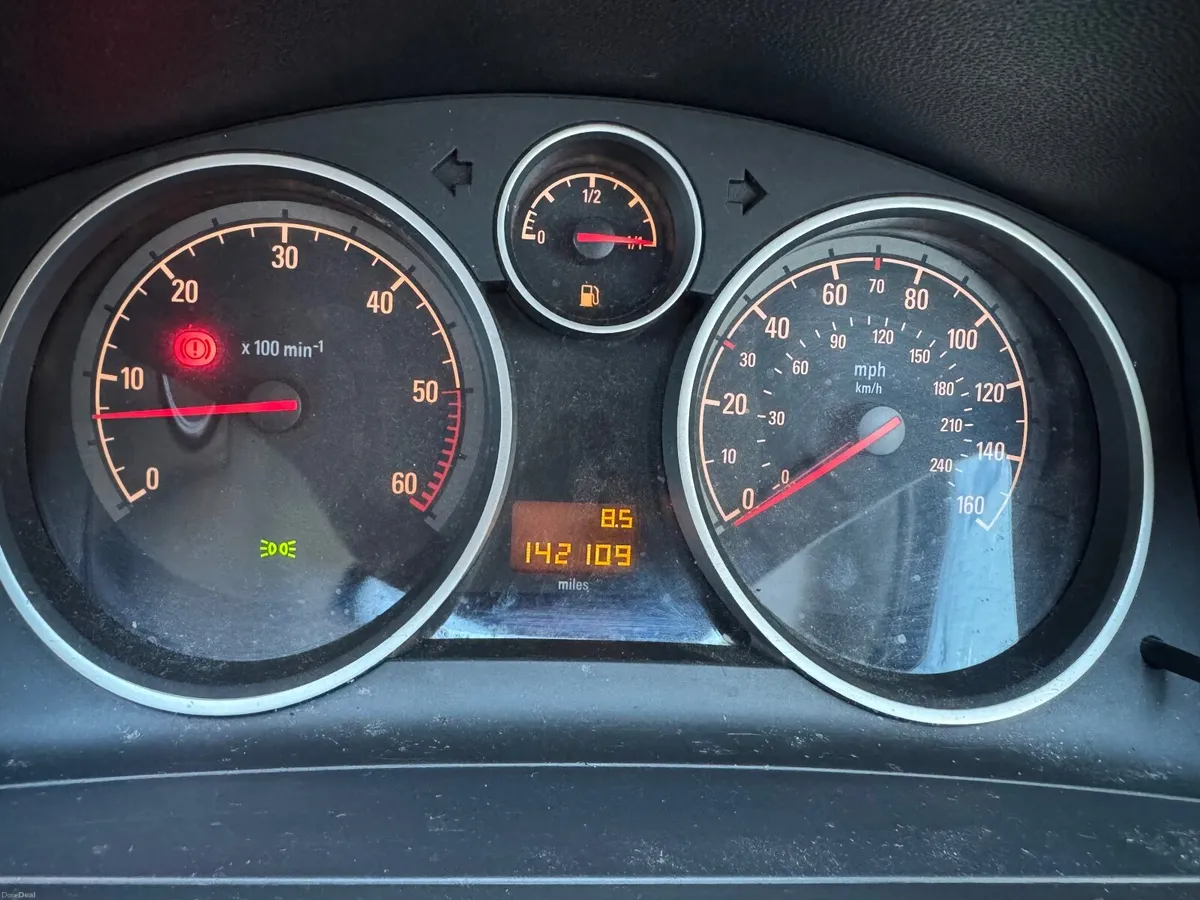 Vauxhall Zafira 2013 - Image 2