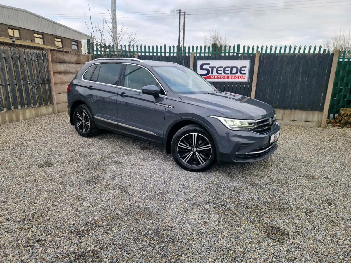 2021 Volkswagen Tiguan Life 5dr SUV - Image 3
